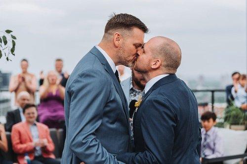 mobile - carousel-hero-element image-0